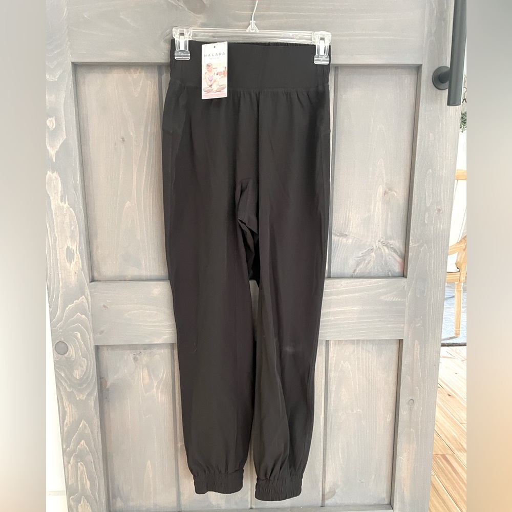 NEW Halara Joggers Sz XS black athletic high waisted